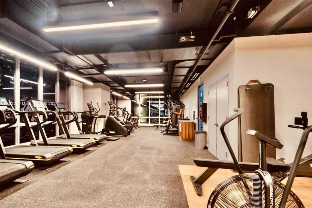Luxury In Downtown Apartment Miami