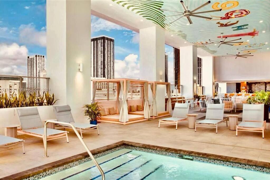 Luxury In Downtown Miami