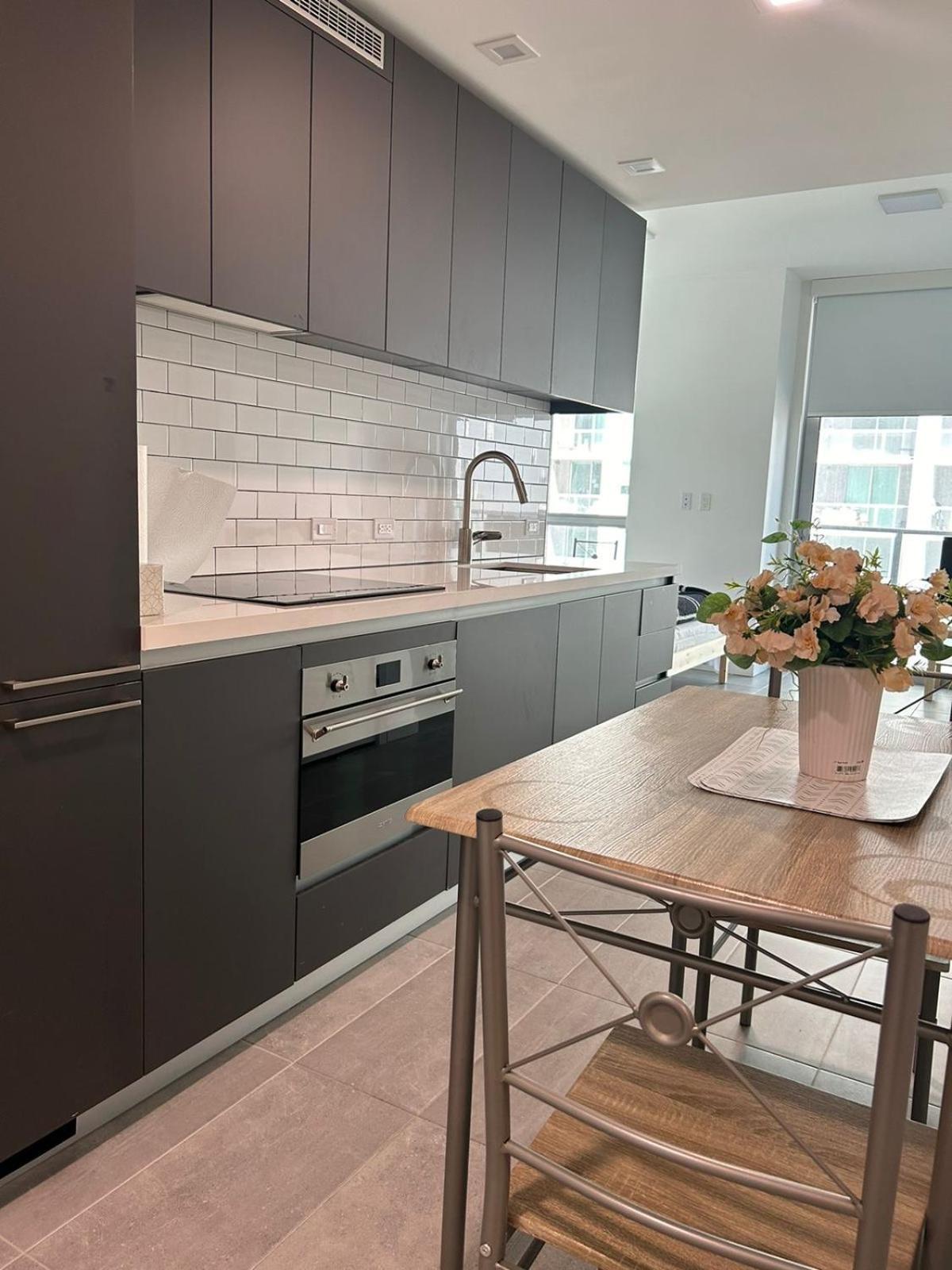 Luxury In Downtown *